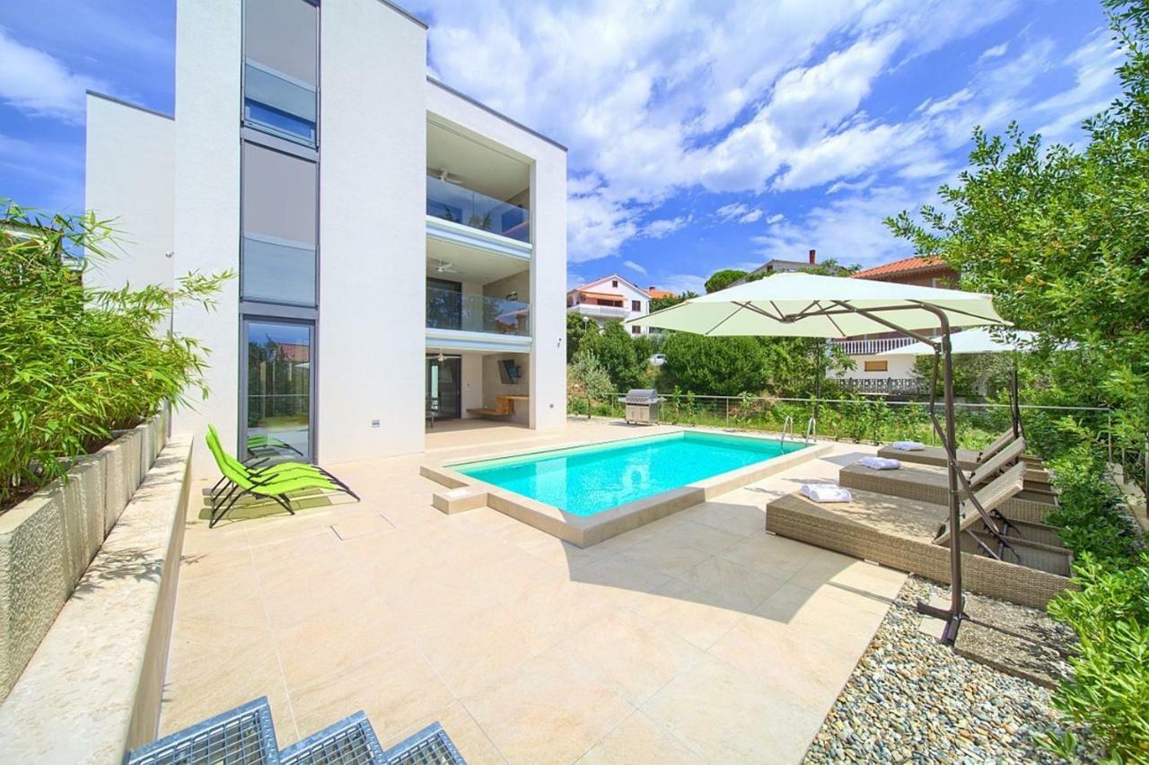 Villa Celeia Đảo Krk Ngoại thất bức ảnh